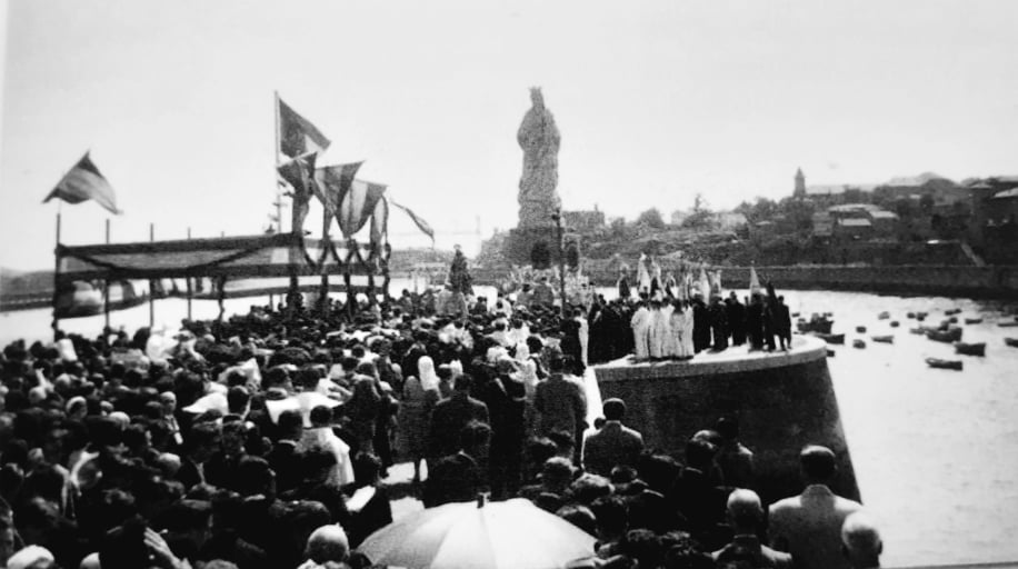 inauguracion monumento virgen carmen santurtzi